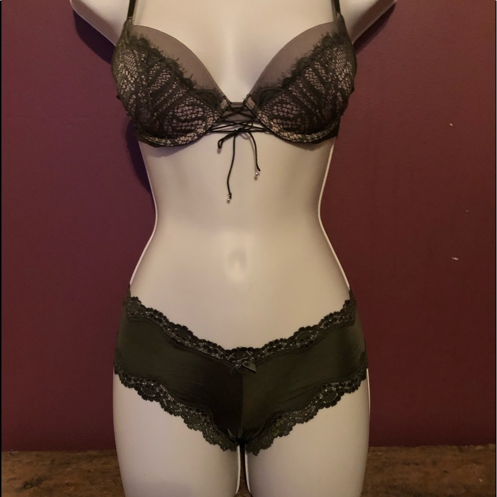 Bra and Panty Set